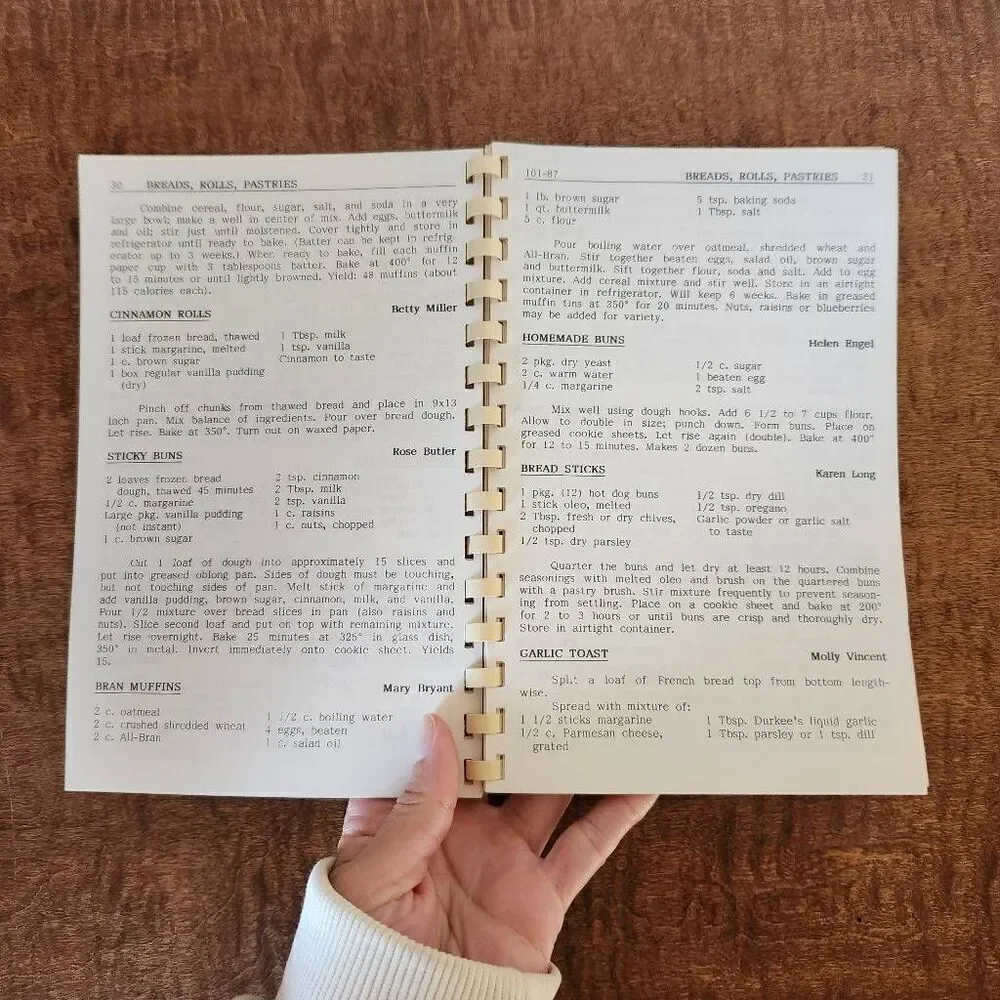 A bearly special cookbook a collection of favorite recipes vintage '80s 1988